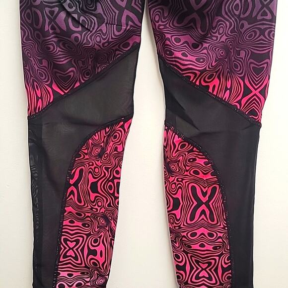 Codefit Women Full Length Psychedelic Hot Pink and Black Leggings Size S/M (NWT) - Picture 6 of 8